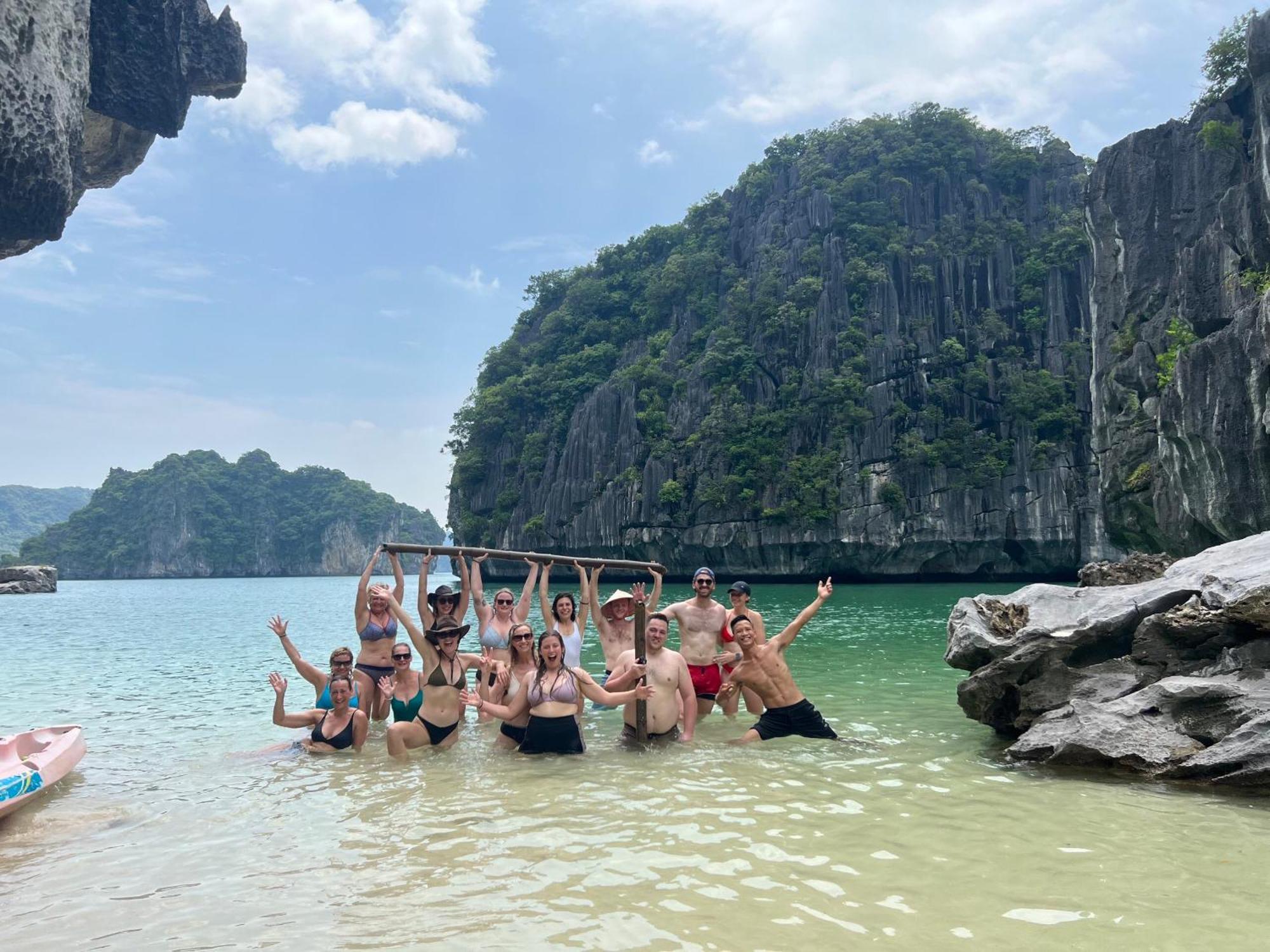 Cat Ba Wonder Hotel Dong Khe Sau ภายนอก รูปภาพ